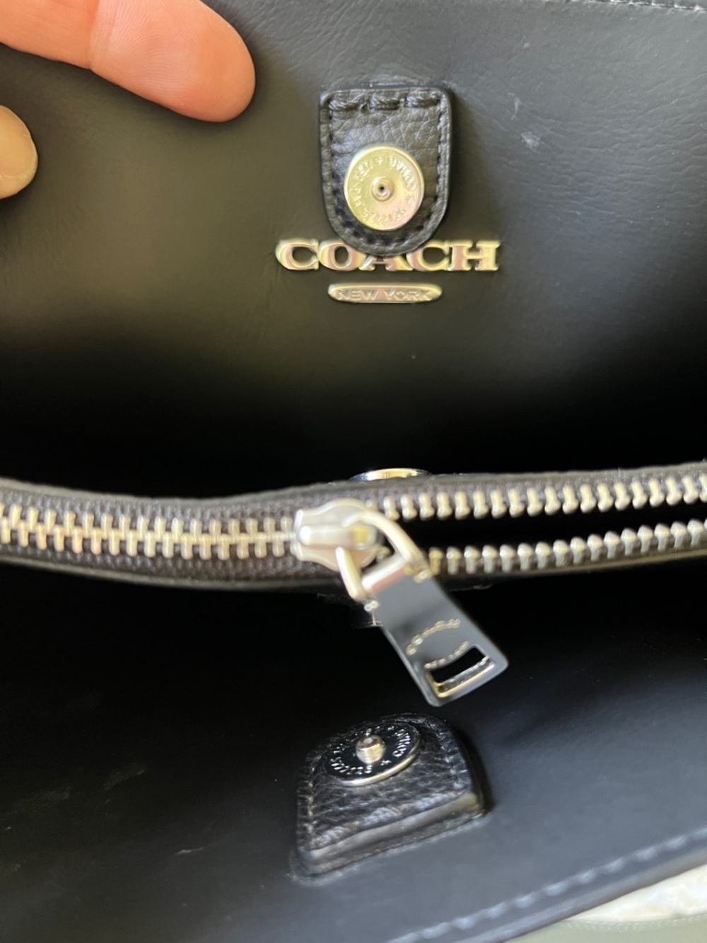 Coach Olive Green Pebbled Leather Shoulder Bag with Silver Logo - Picture 5 of 10